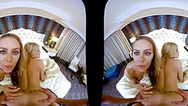Fucking in the bed with her tattoos vr