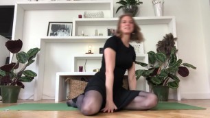yoga in pantyhose 4