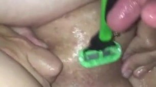 shaving me some sweet bbw pussy
