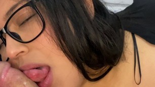 BRUNETTE FETISH OF THE BEST TONGUE OF PORN WITH CUM IN THE MOUTH